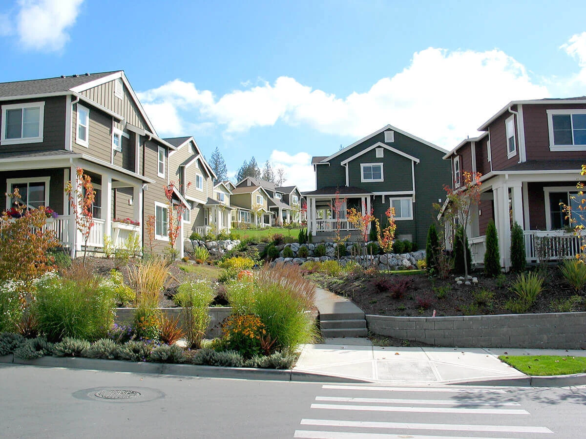 Gorgeous, well-landscaped Maple Valley, WA neighborhood street