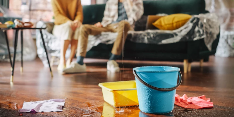 5 Signs Your Roof Is Leaking (Even If You Can’t See Water Yet)